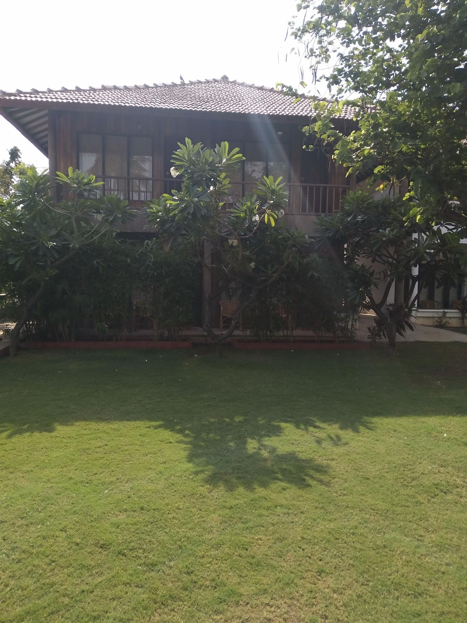Green Meadows Resort Chennai Bagian luar foto