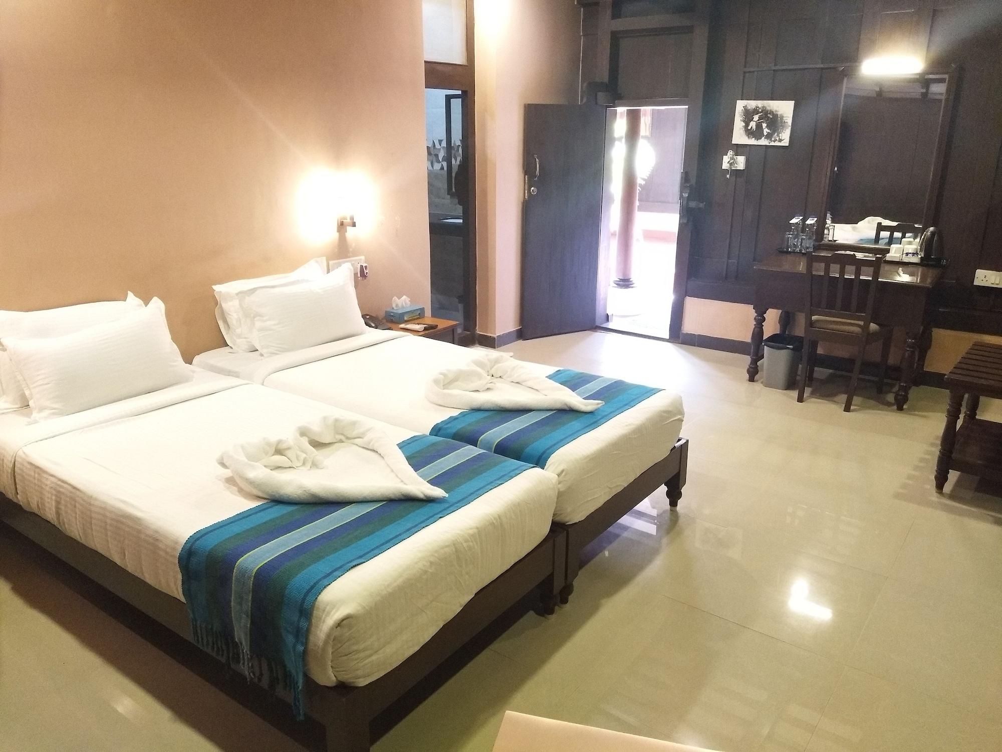 Green Meadows Resort Chennai Bagian luar foto