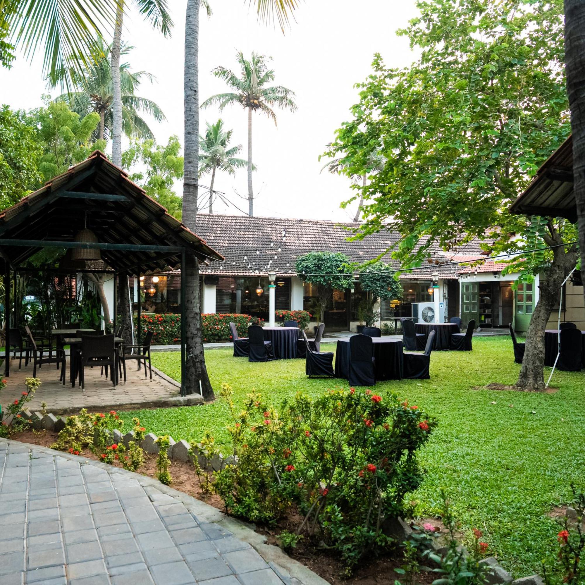 Green Meadows Resort Chennai Bagian luar foto