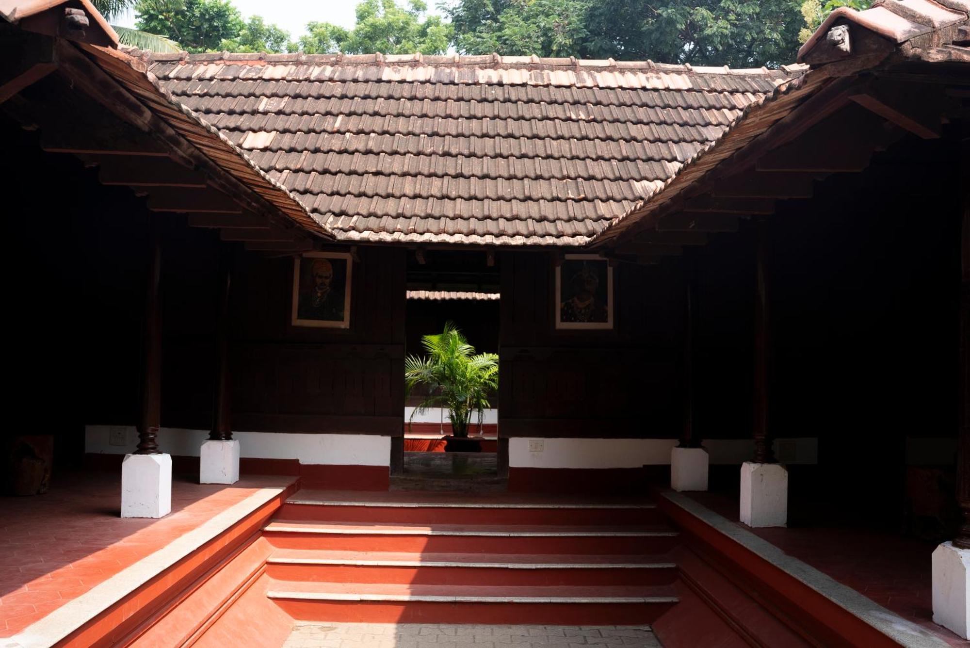 Green Meadows Resort Chennai Bagian luar foto