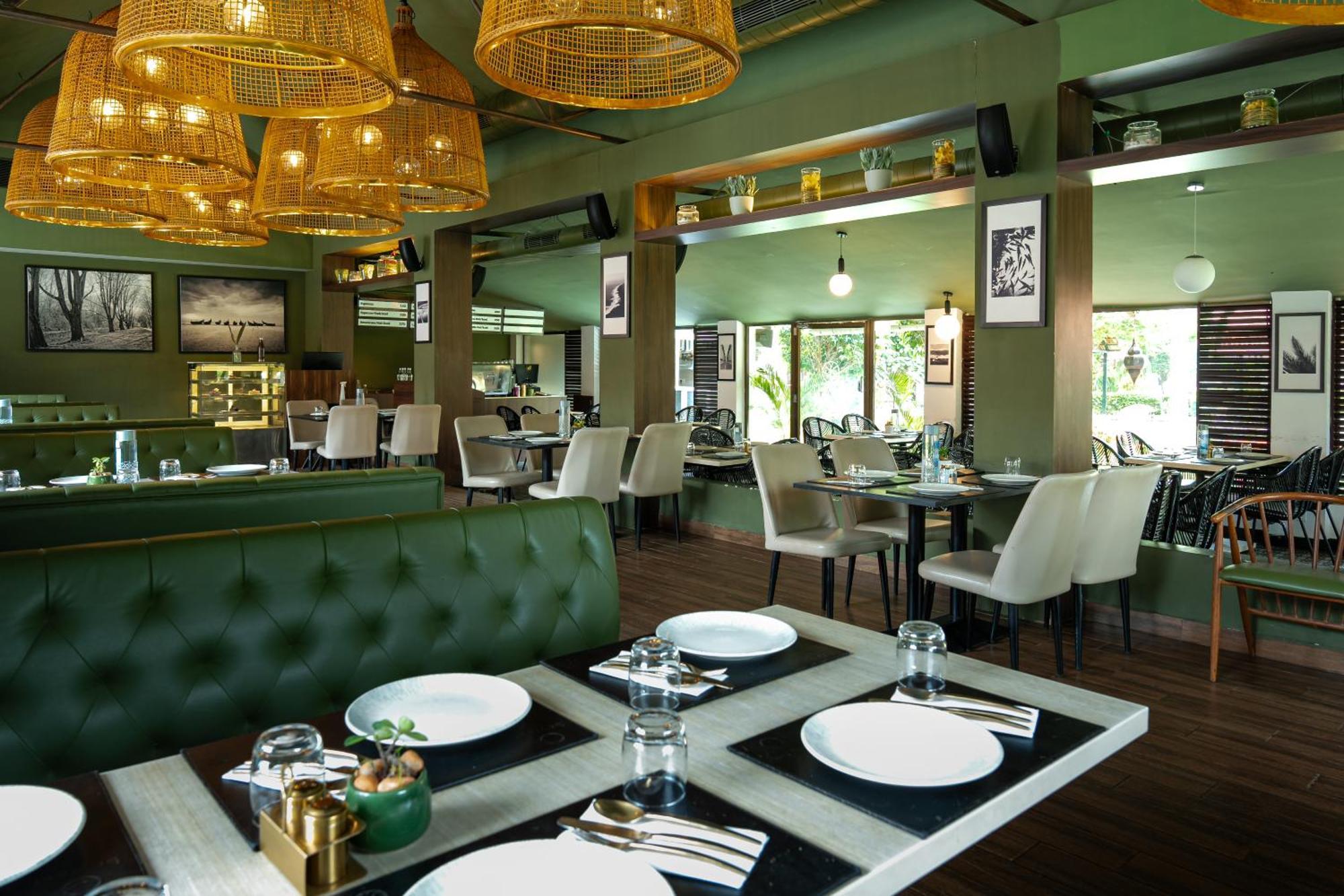 Green Meadows Resort Chennai Bagian luar foto