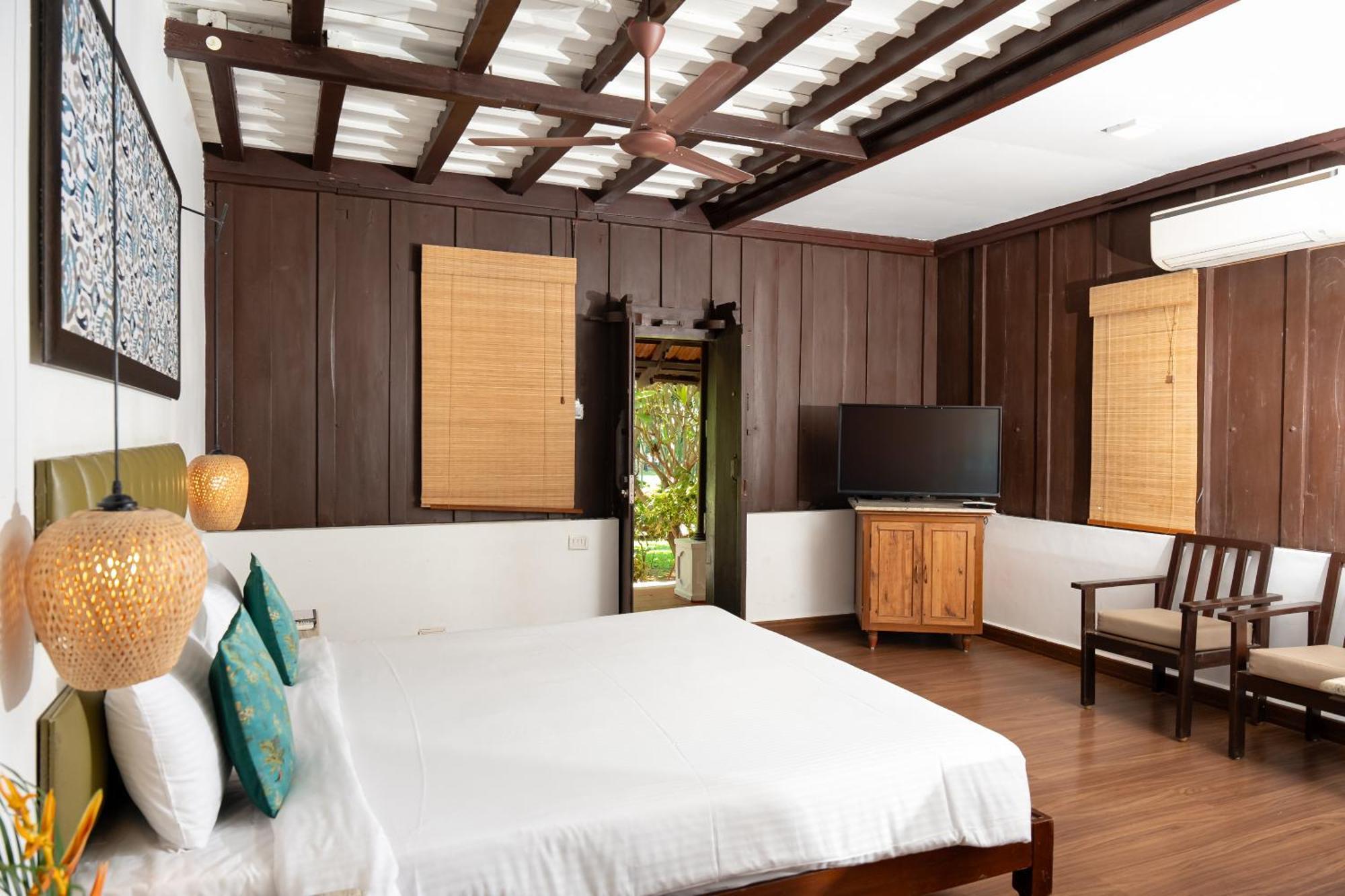 Green Meadows Resort Chennai Bagian luar foto