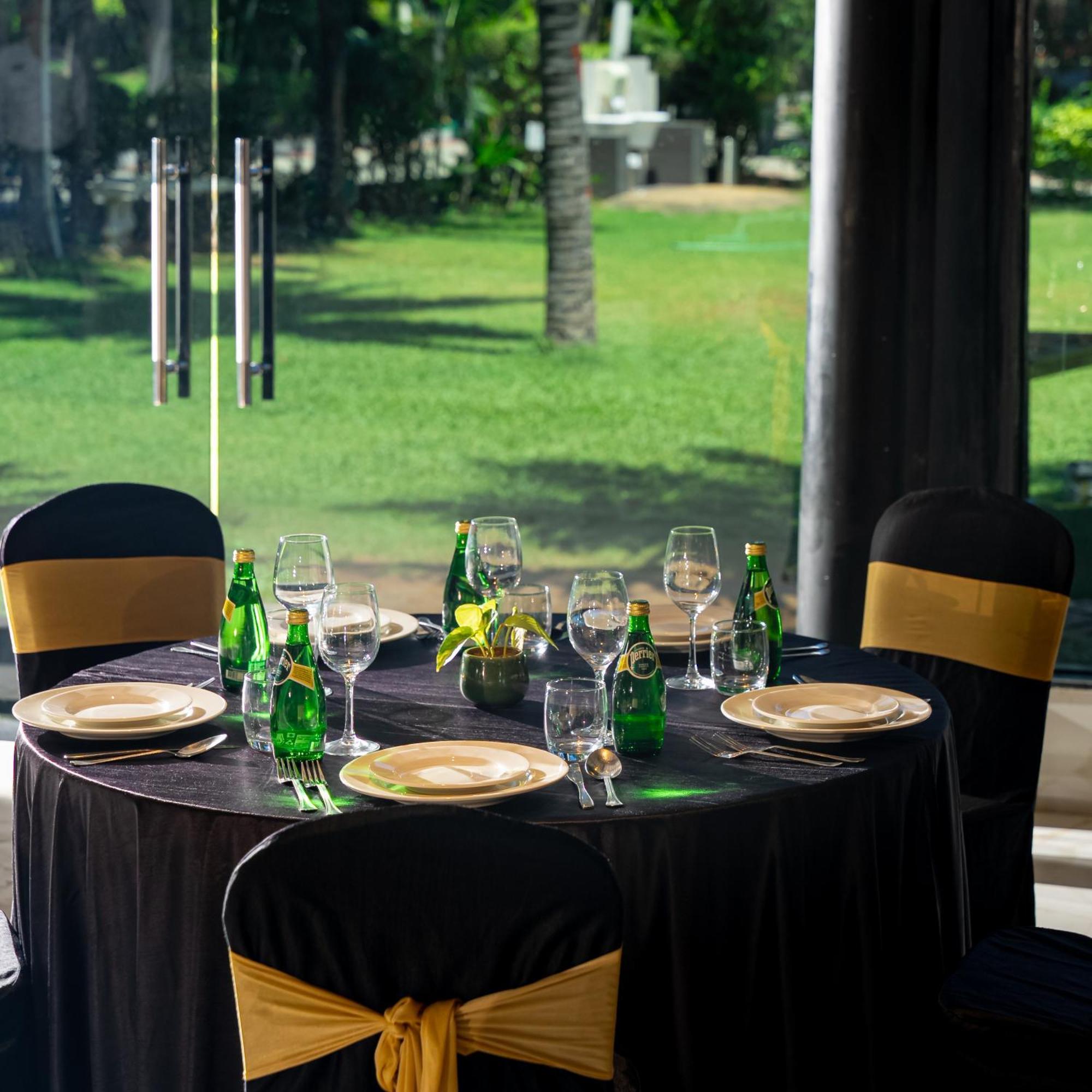 Green Meadows Resort Chennai Bagian luar foto
